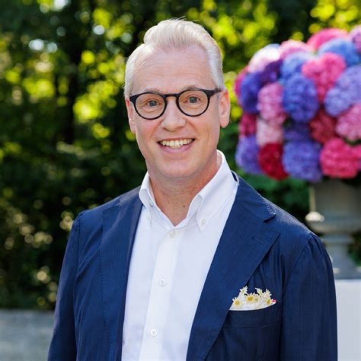Rudolph Van Veen - Net Worth, Age, Height, Birthday, Bio, Wiki!