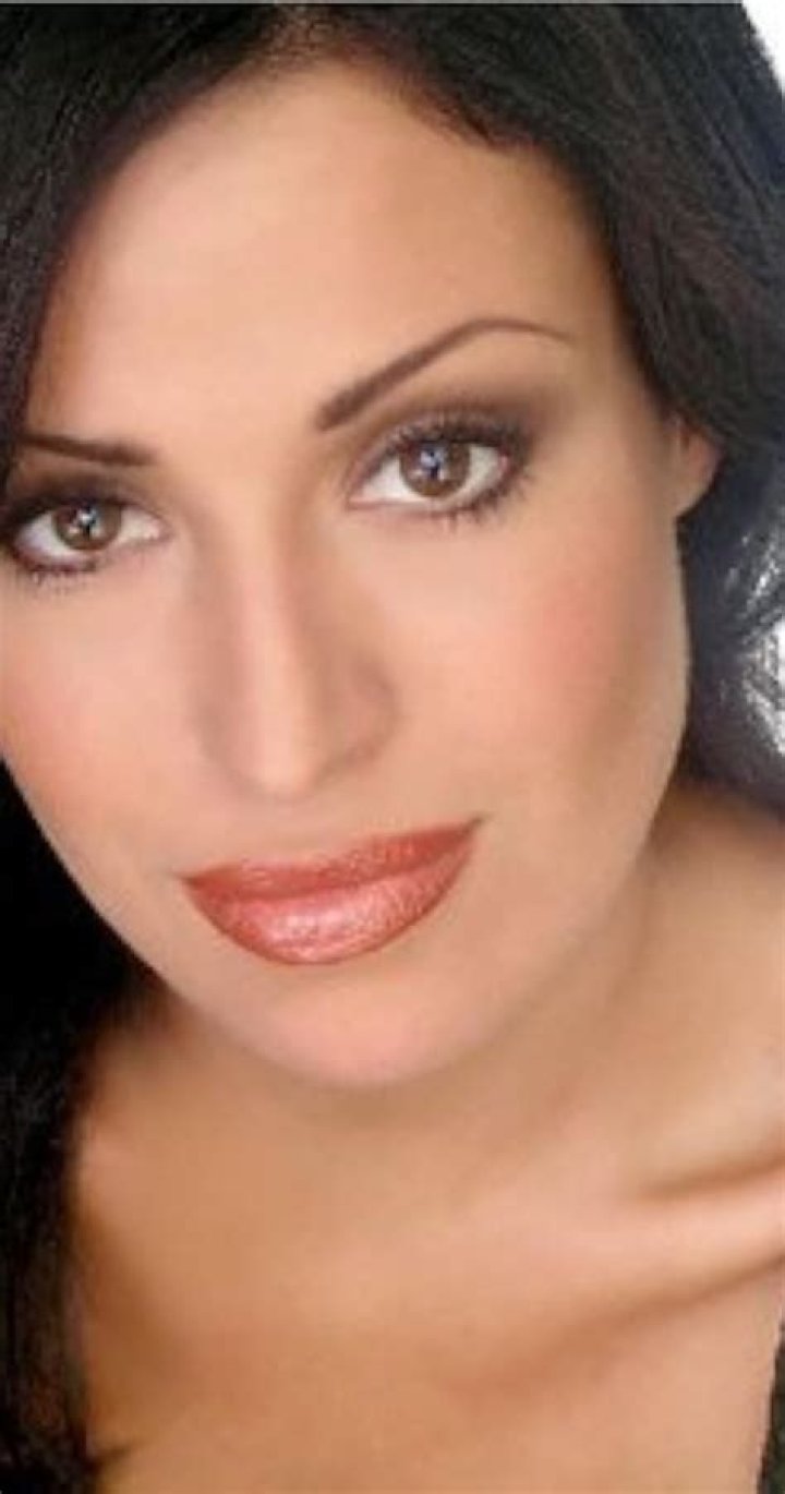 Rue DeBona - Net Worth, Age, Height, Birthday, Bio, Wiki!