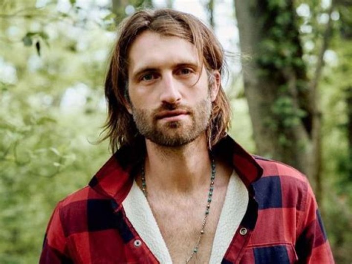 Ryan Hurd Net Worth, Age, Height, Bio, Birthday, Wiki!
