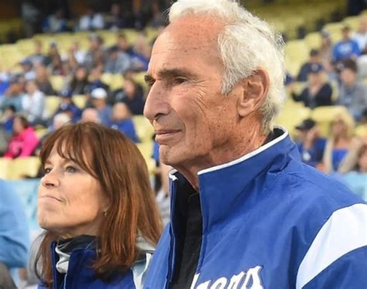 Sandy Koufax Net Worth, Age, Height, Bio, Birthday, Wiki!