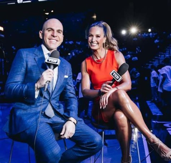 Sarah Kustok Net Worth, Age, Height, Bio, Birthday, Wiki!