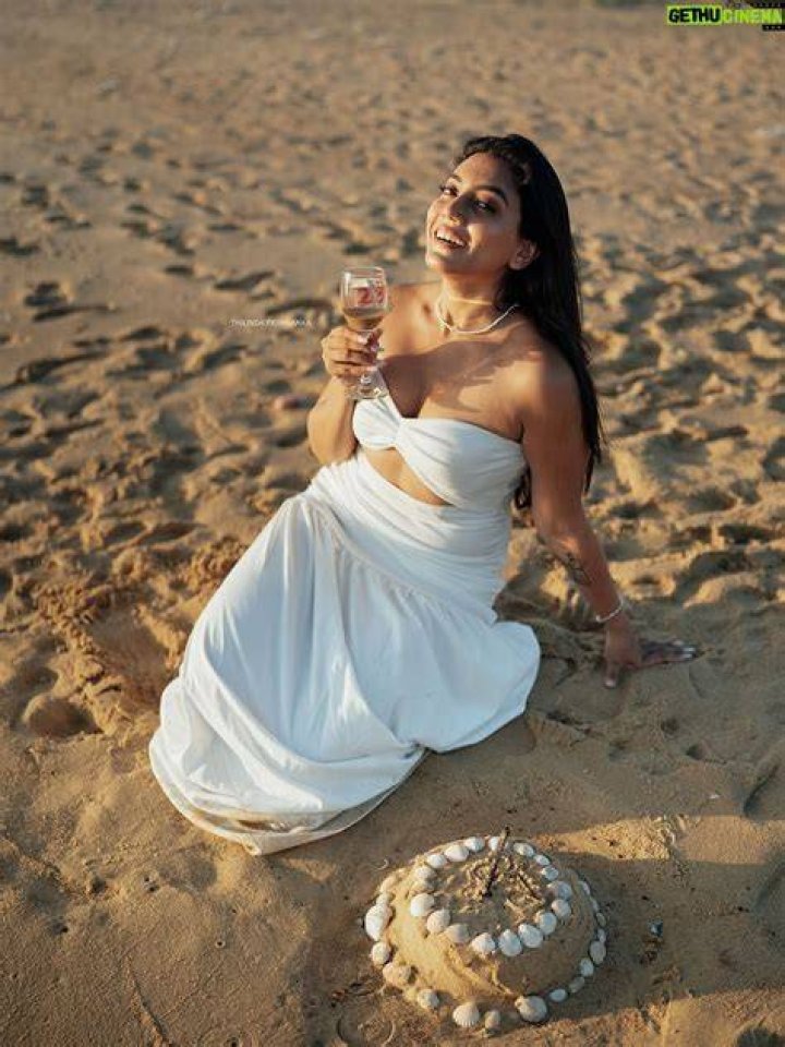 Shanudrie Priyasad - Net Worth, Age, Height, Birthday, Bio, Wiki!