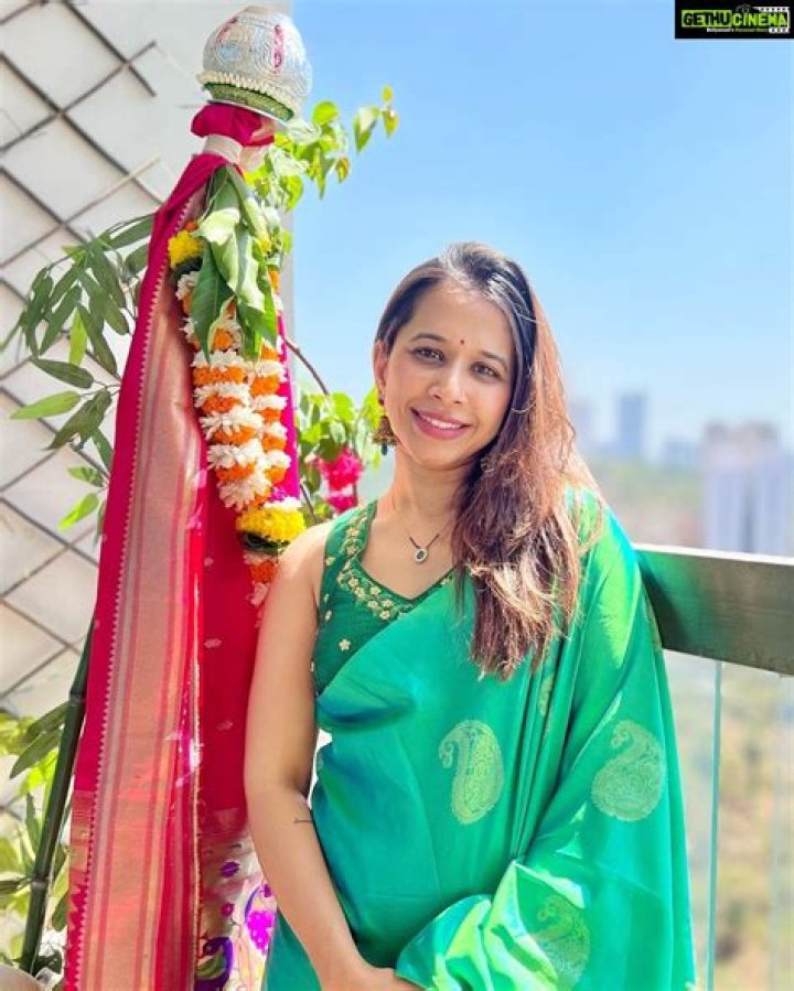 Shreya Bugde - Net Worth, Age, Height, Birthday, Bio, Wiki!