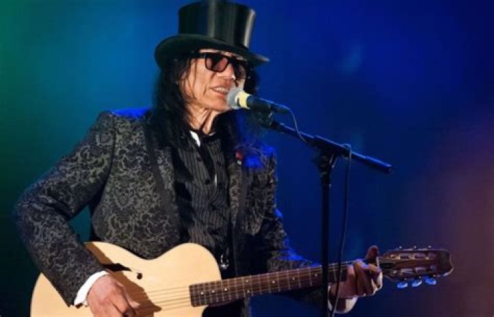 Sixto Lezcano - Net Worth, Age, Height, Birthday, Bio, Wiki!