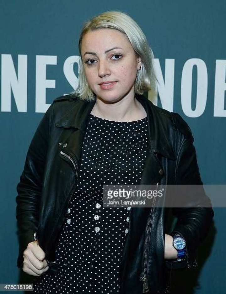 Sophia Rivka Rossi - Net Worth, Age, Height, Birthday, Bio, Wiki!