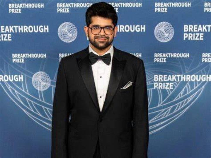 Srinivas Avasarala - Net Worth, Age, Height, Birthday, Bio, Wiki!
