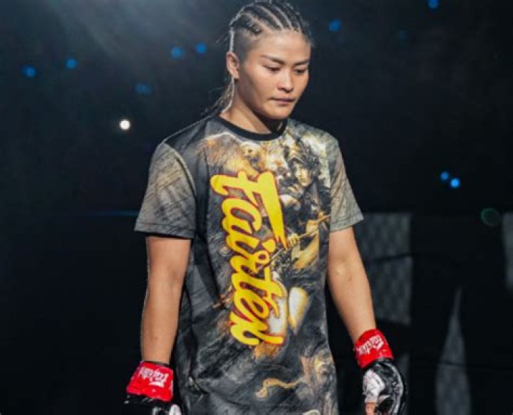 Stamp Fairtex Net Worth, Age, Height, Bio, Birthday, Wiki!