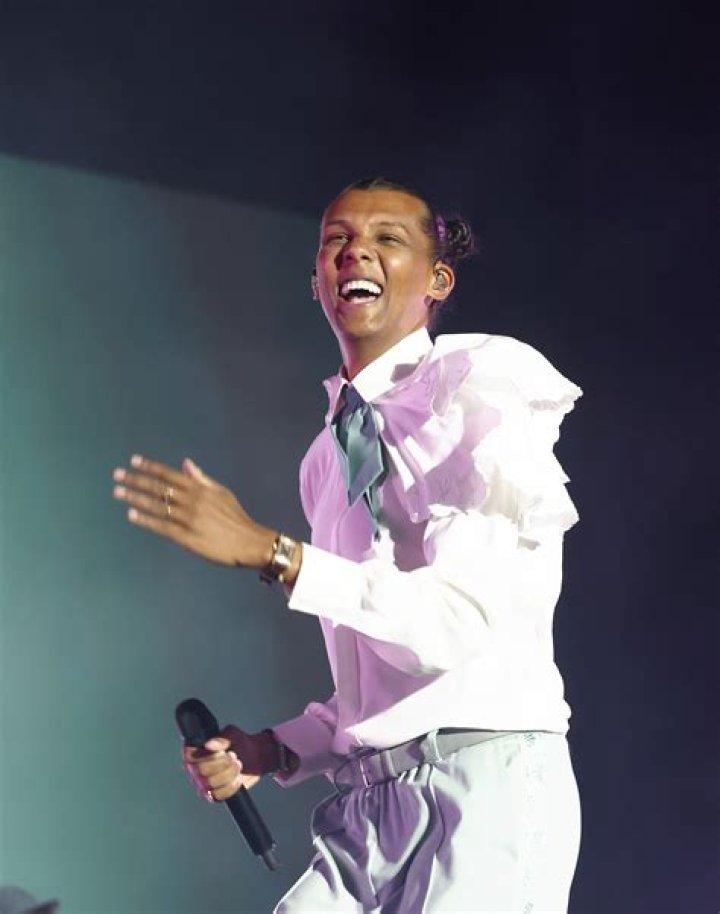 Stromae Net Worth, Age, Height, Bio, Birthday, Wiki!