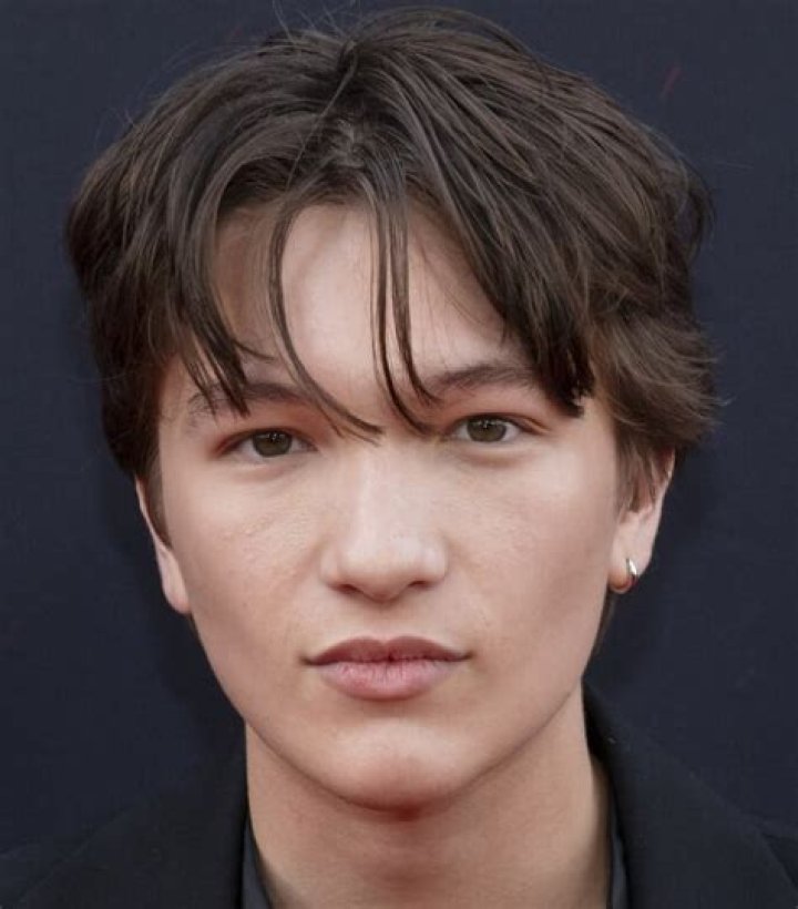 Teo Briones - Net Worth, Age, Height, Birthday, Bio, Wiki!
