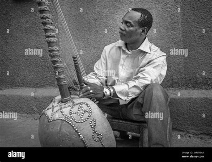 Toumani Diabate - Net Worth, Age, Height, Birthday, Bio, Wiki!