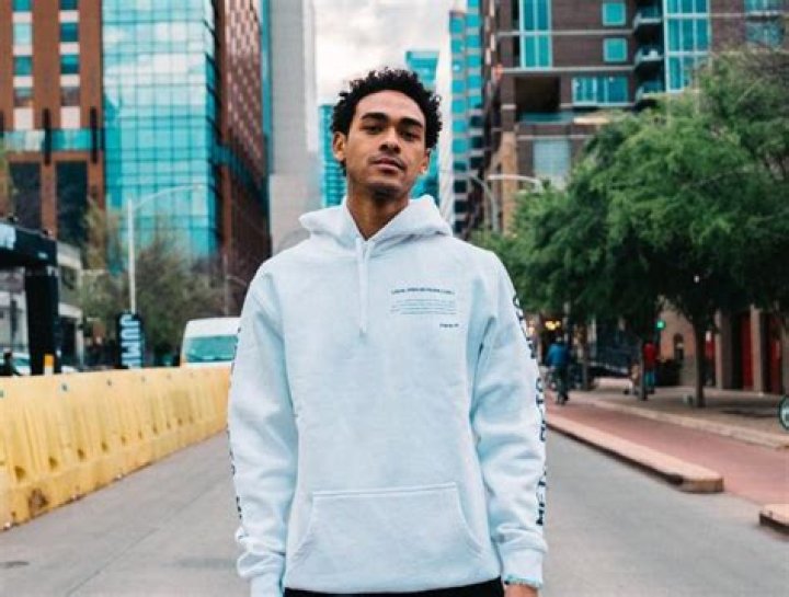 Trey Smith - Net Worth, Age, Height, Birthday, Bio, Wiki!