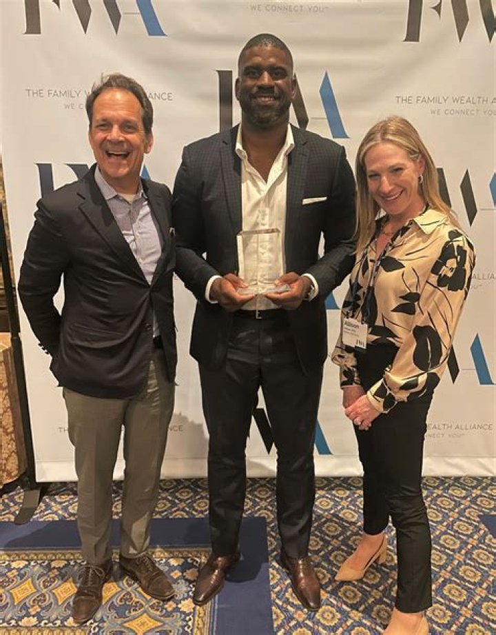 Victor Abiamiri - Net Worth, Age, Height, Birthday, Bio, Wiki!