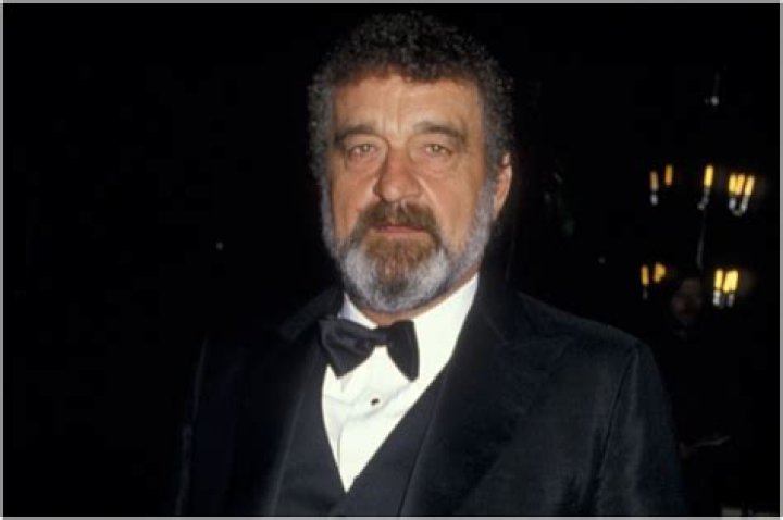 Victor French Net Worth, Age, Height, Bio, Birthday, Wiki!