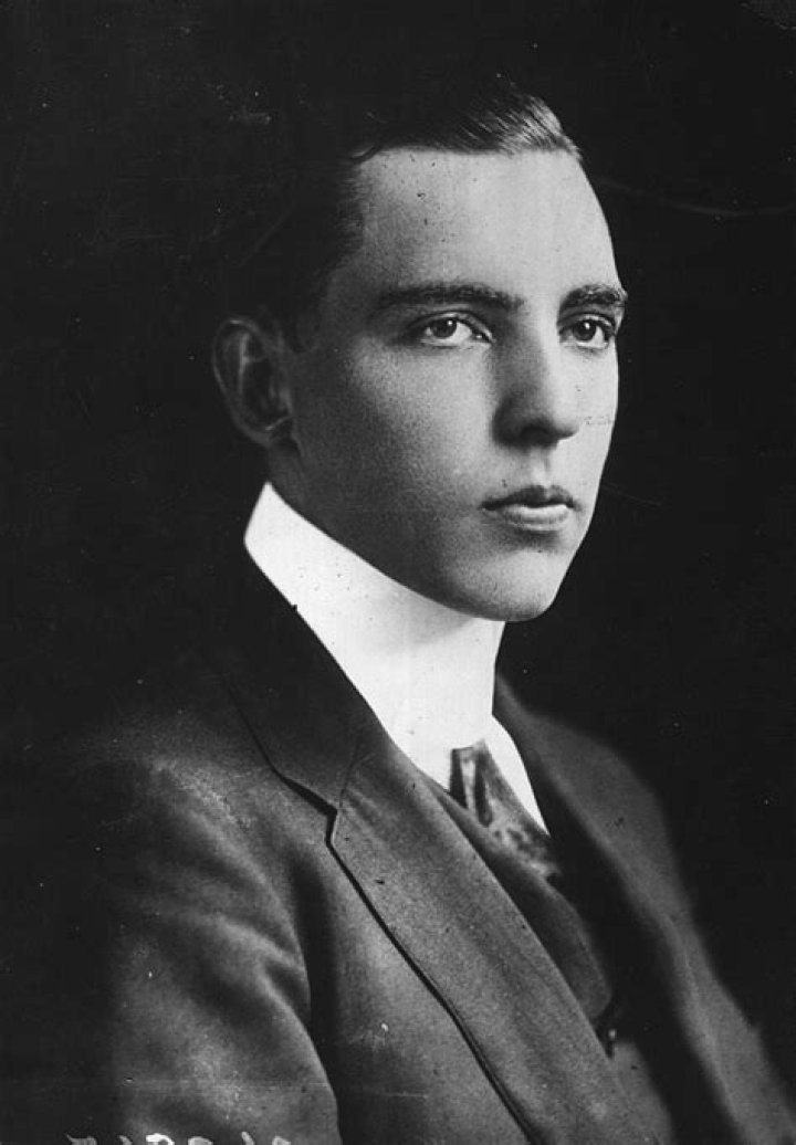Vincent Astor - Net Worth, Age, Height, Birthday, Bio, Wiki!