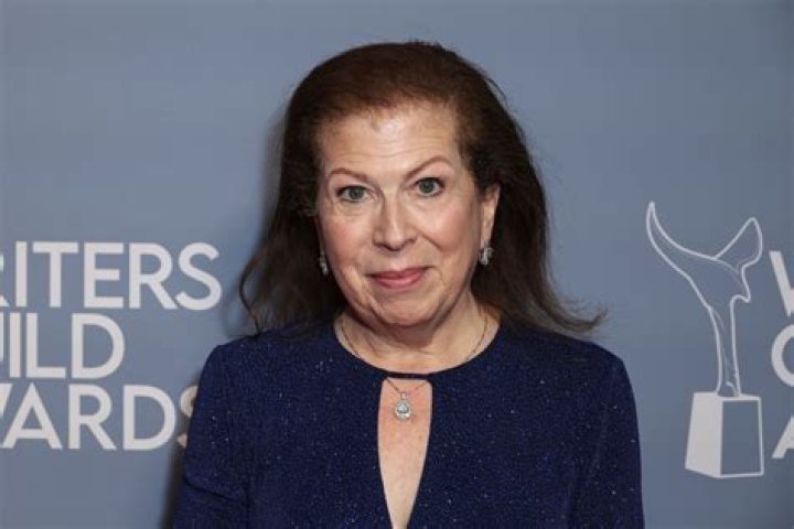 Winnie Holzman Net Worth, Age, Height, Bio, Birthday, Wiki!