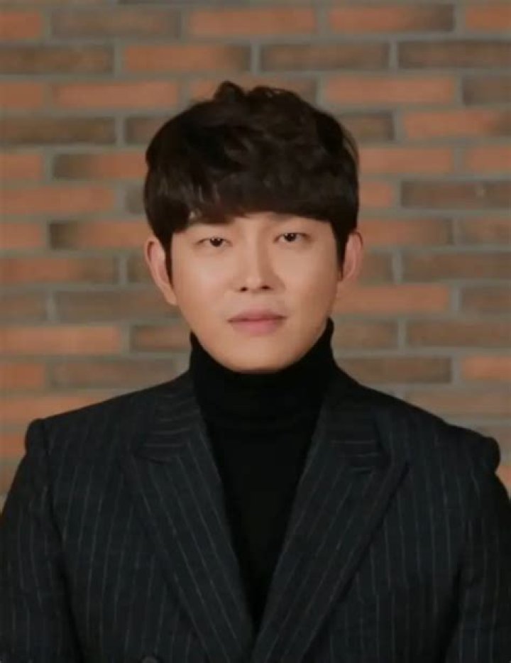Yoon Kyun-sang - Net Worth, Age, Height, Birthday, Bio, Wiki!