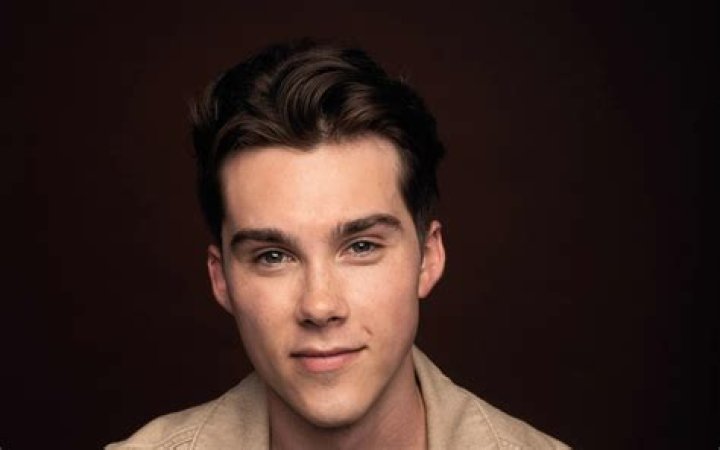 Zack Shada Net Worth, Age, Height, Bio, Birthday, Wiki!