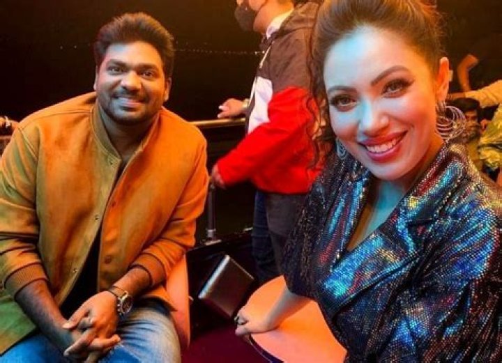 Zakir Khan - Net Worth, Age, Height, Birthday, Bio, Wiki!