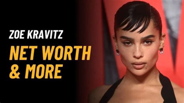 Zoe Moore - Net Worth, Age, Height, Birthday, Bio, Wiki!